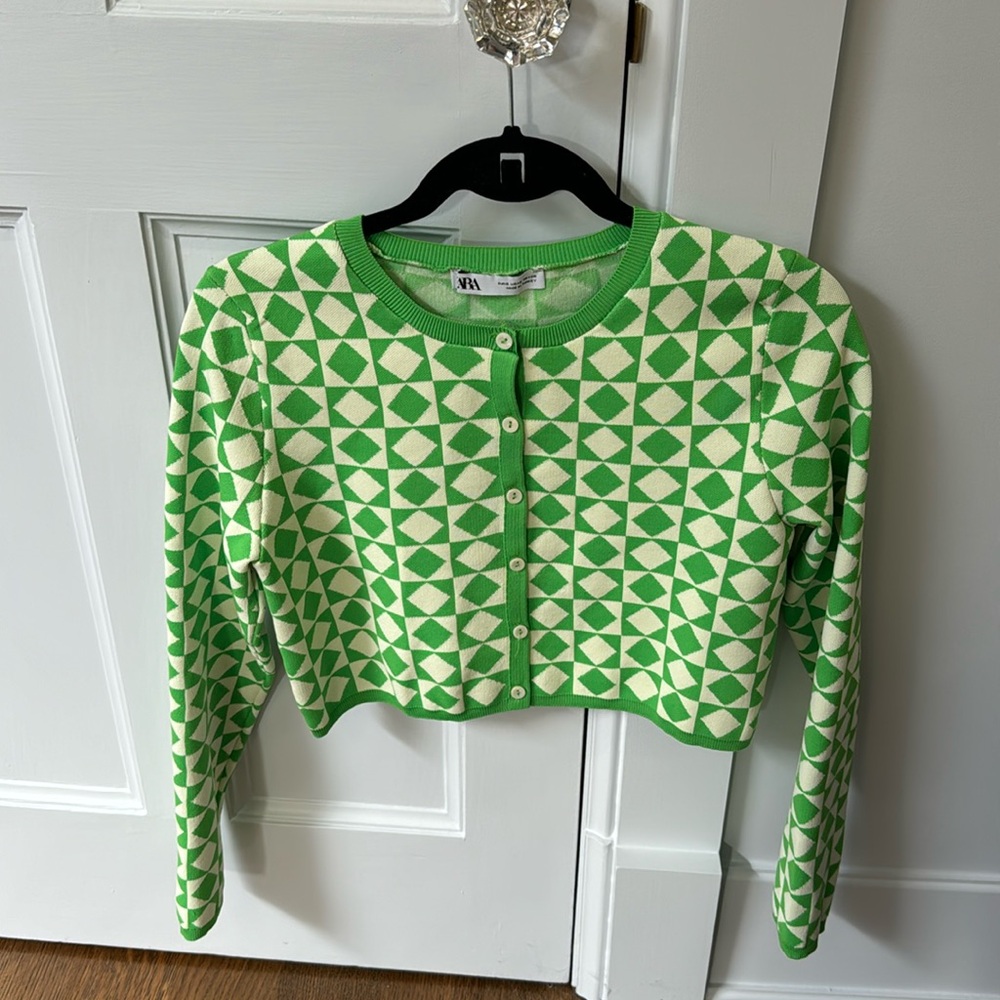 zara cropped sweater